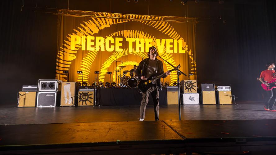 Review Pierce the Veil and The Used at Arizona Financial Theatre