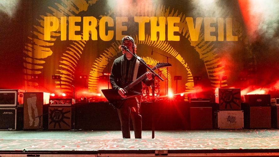 Review Pierce the Veil and The Used at Arizona Financial Theatre