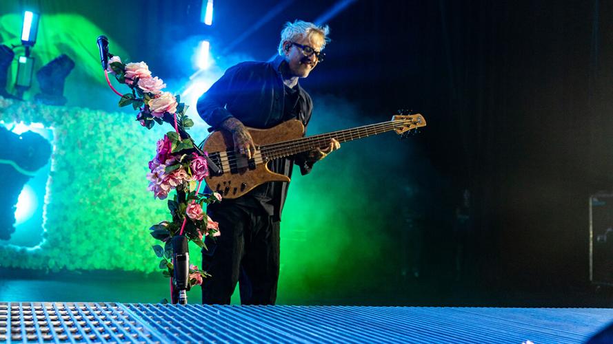 Review Pierce the Veil and The Used at Arizona Financial Theatre