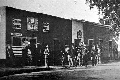Washington_Cactus_Alley_between_Central_1st_St_Lorings_Bazar_1880s