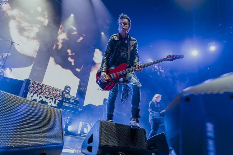 Review The Cure brings hits, deep cuts and new songs to Glendale