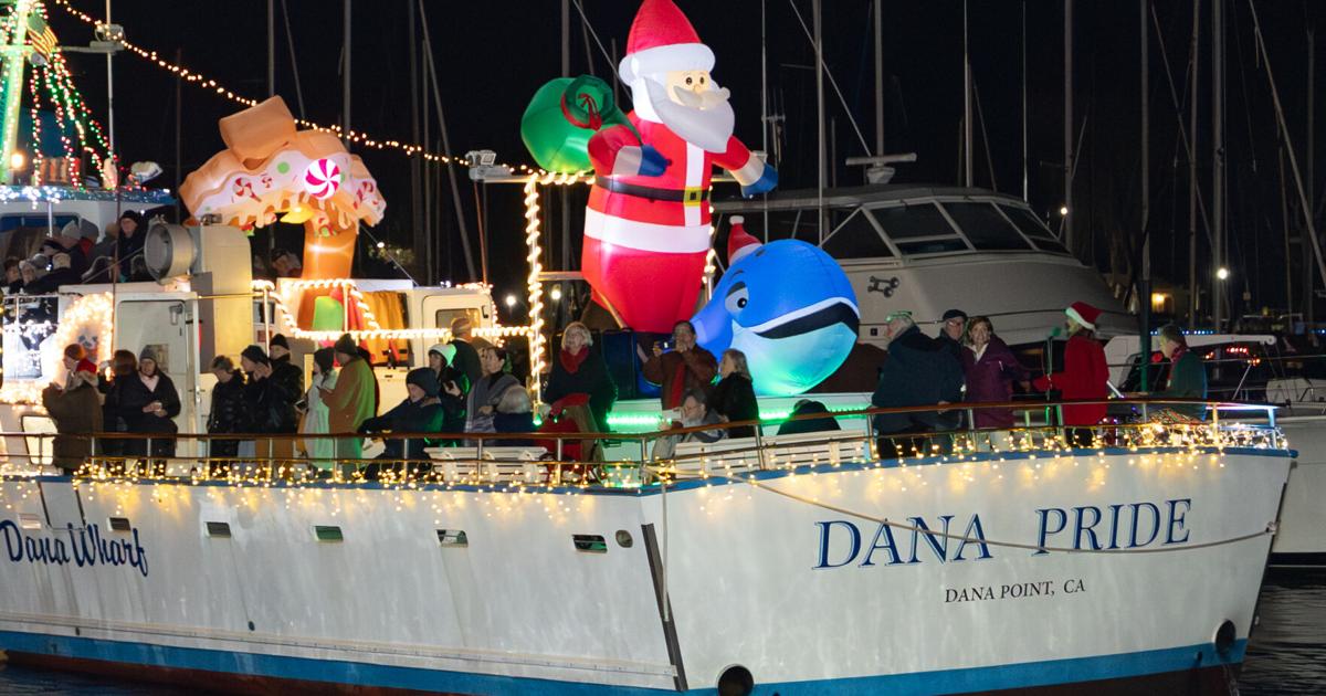 2025 Boat Parade of Lights Attracts Thousands of Jolly Visitors