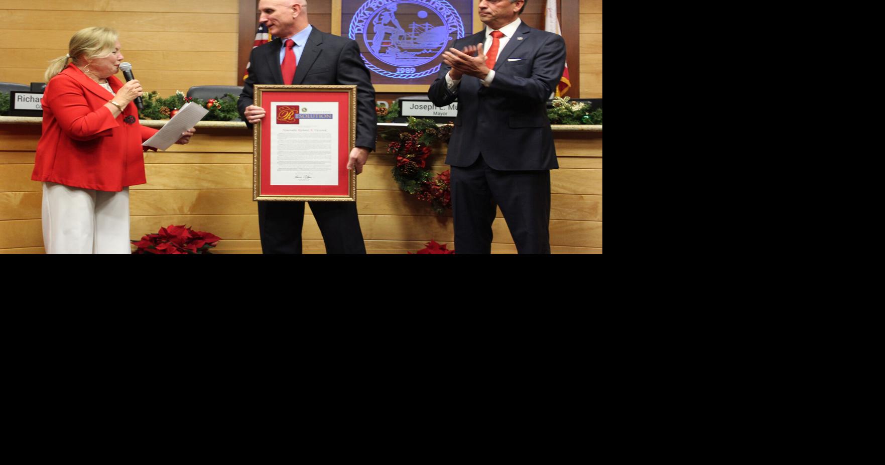 Council Swears in New Members, Recognizes Outgoing Officials ...