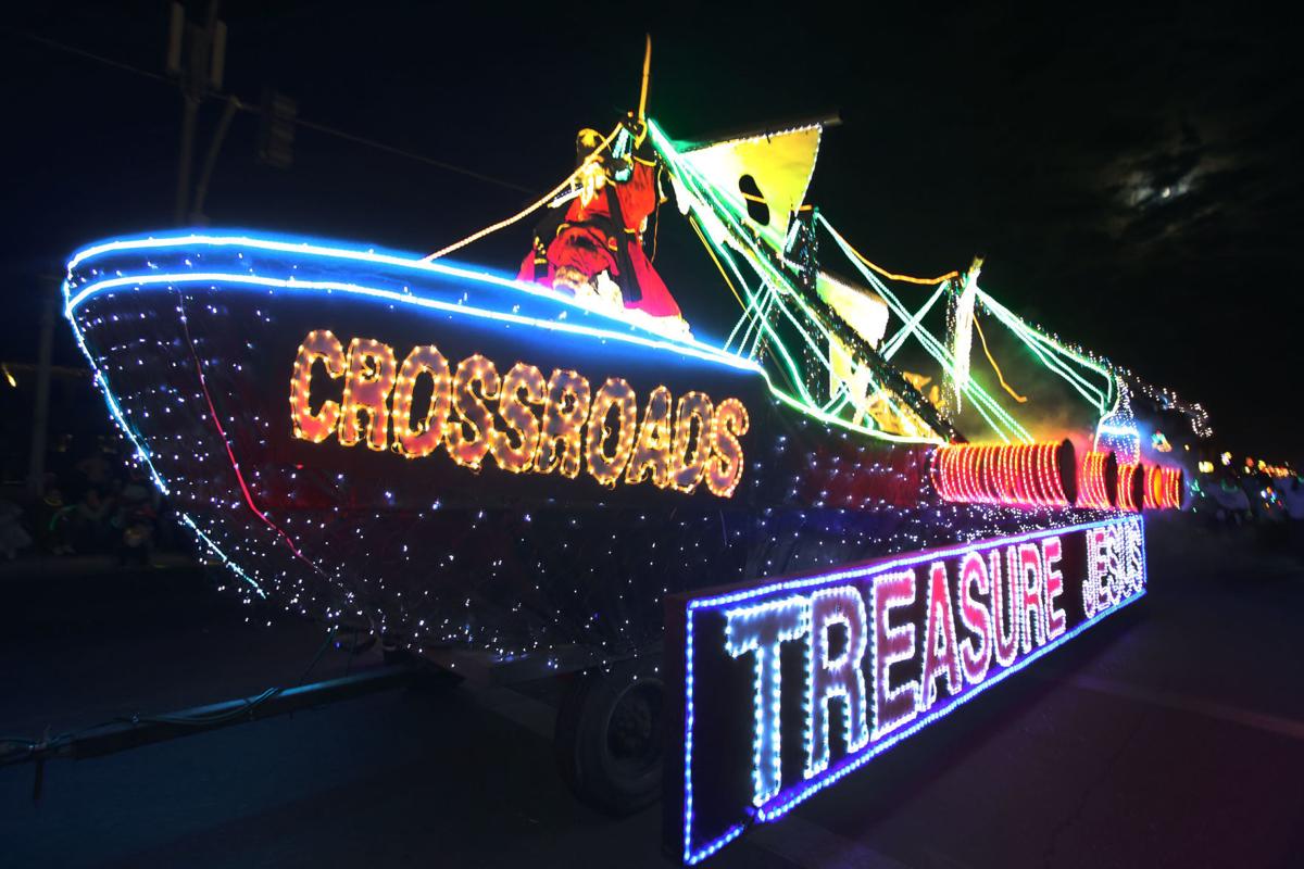 Florence Az Christmas Parade 2022 Cg Prepares For Electric Light Parade, Winter Wonderland | Recreation And  Entertainment | Pinalcentral.com