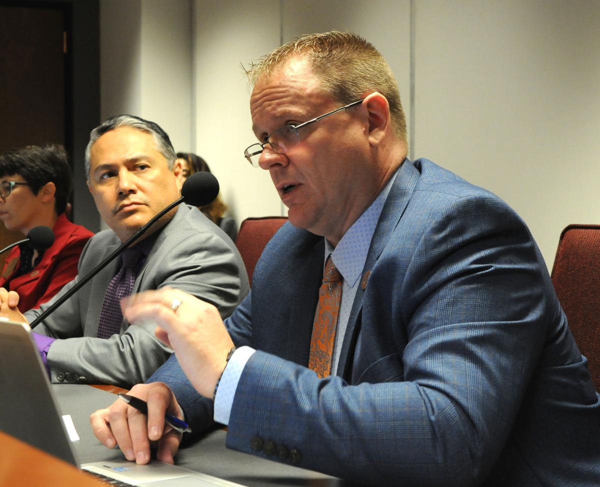 Roberts Bill Give Past Felons Opportunity For Second Chance News Pinalcentral Com