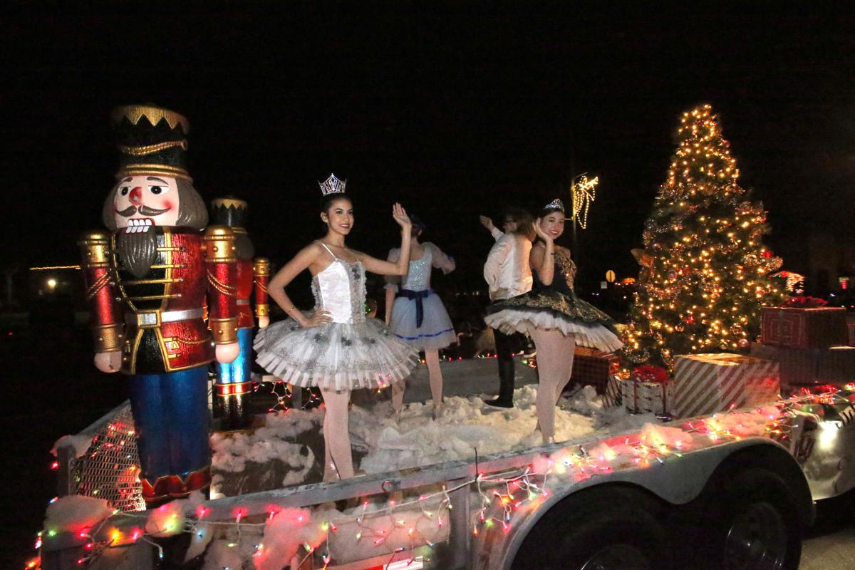 Florence Az Christmas Parade 2022 Cg Starts Off Electric Light Parade Season Saturday | Recreation And  Entertainment | Pinalcentral.com