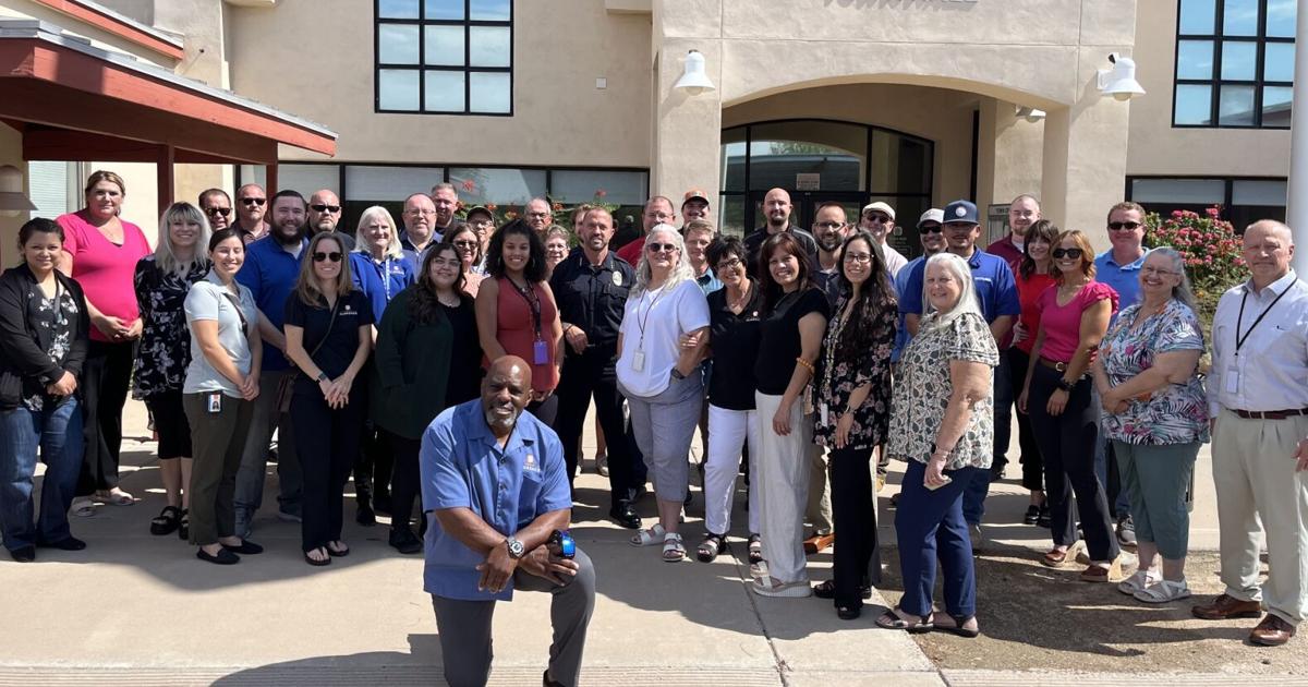 Departing Florence Town manager credits teamwork for success