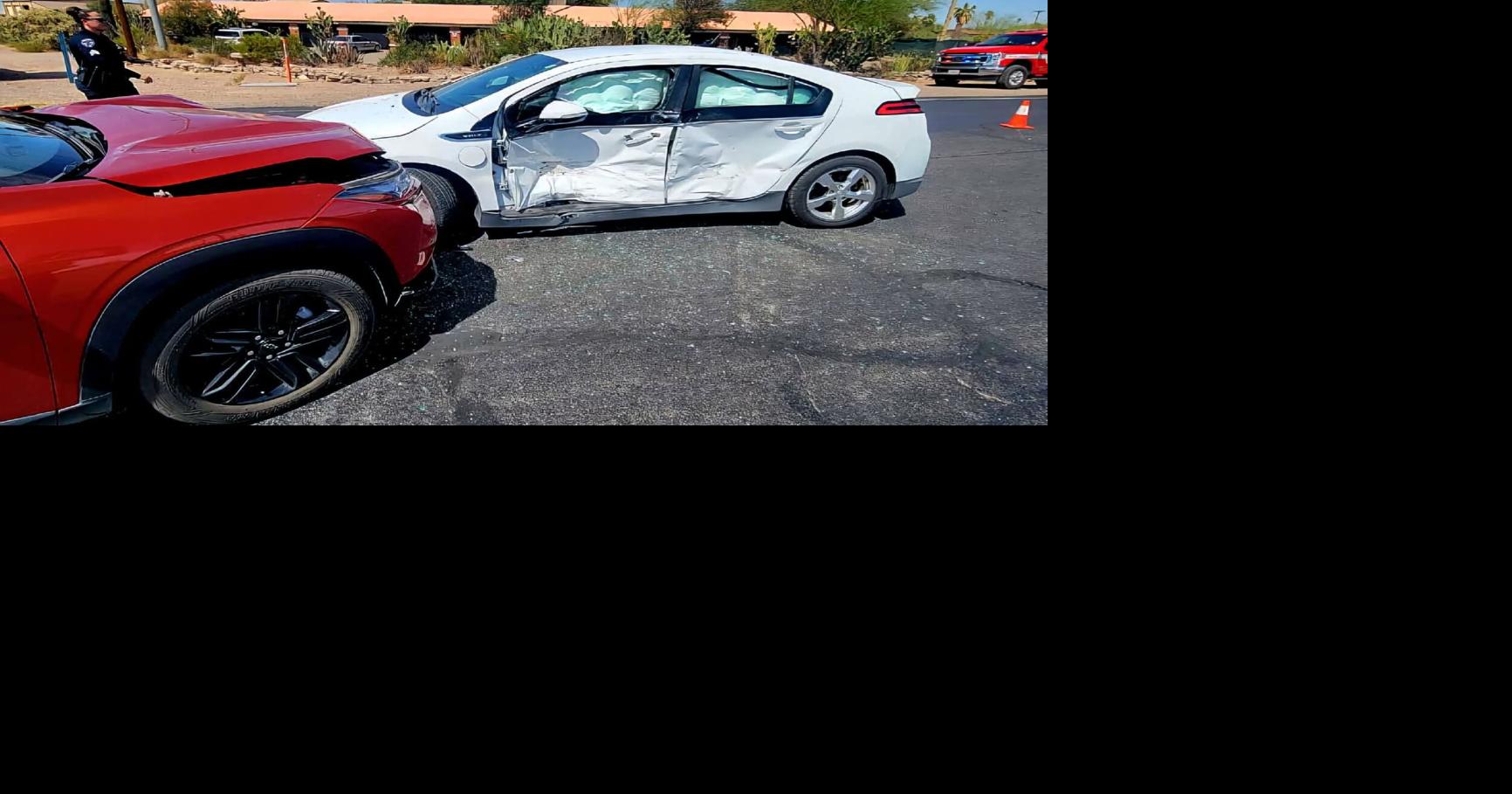 2-vehicle crash in Eloy sends 4 to hospital
