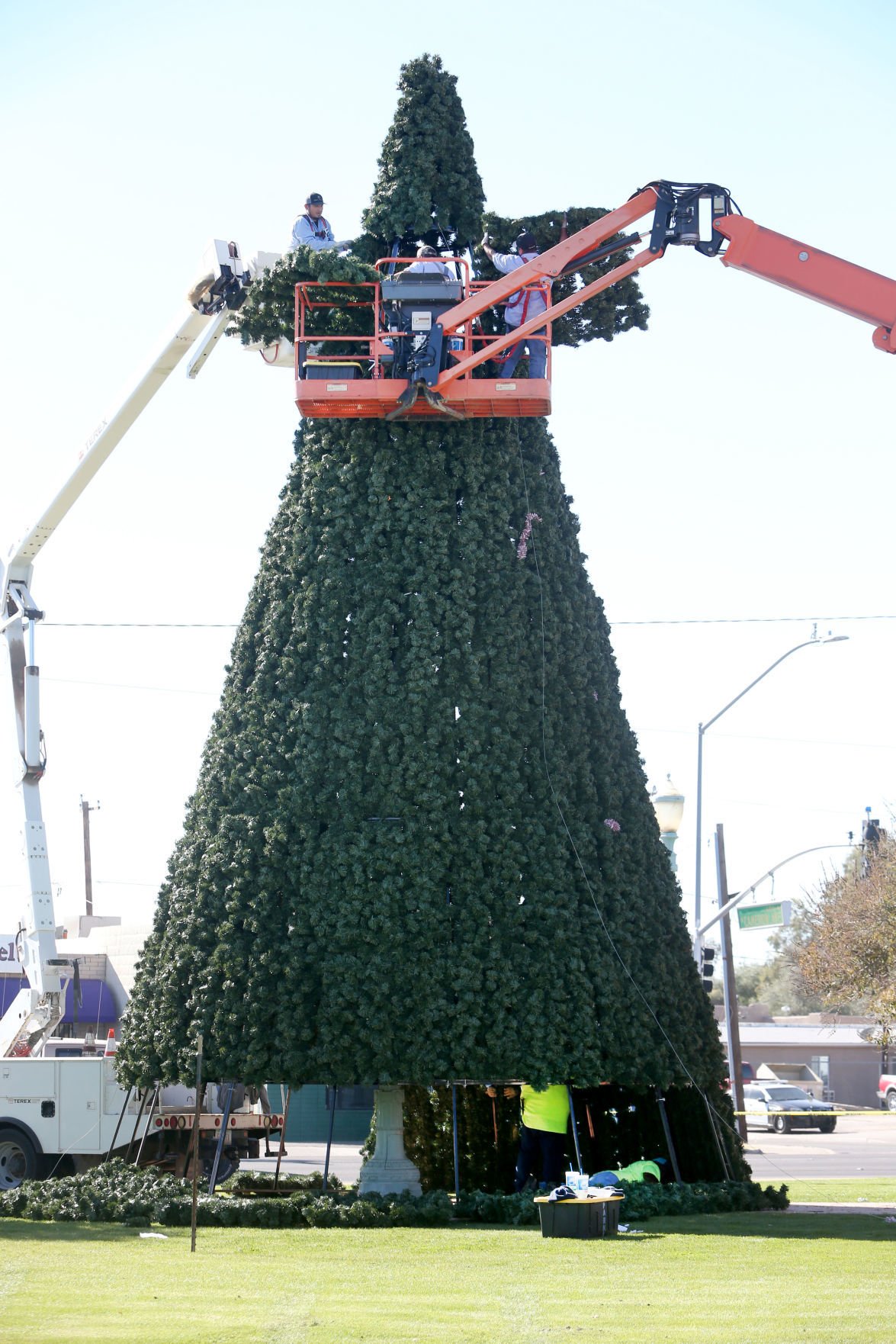 CG Christmas tree readied for Saturday parade | Recreation And