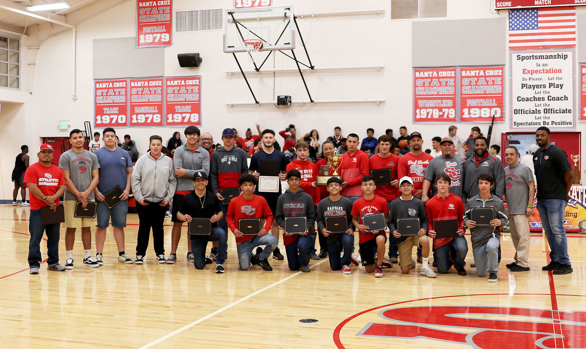 Santa Cruz wrestling team honored for state title Sports