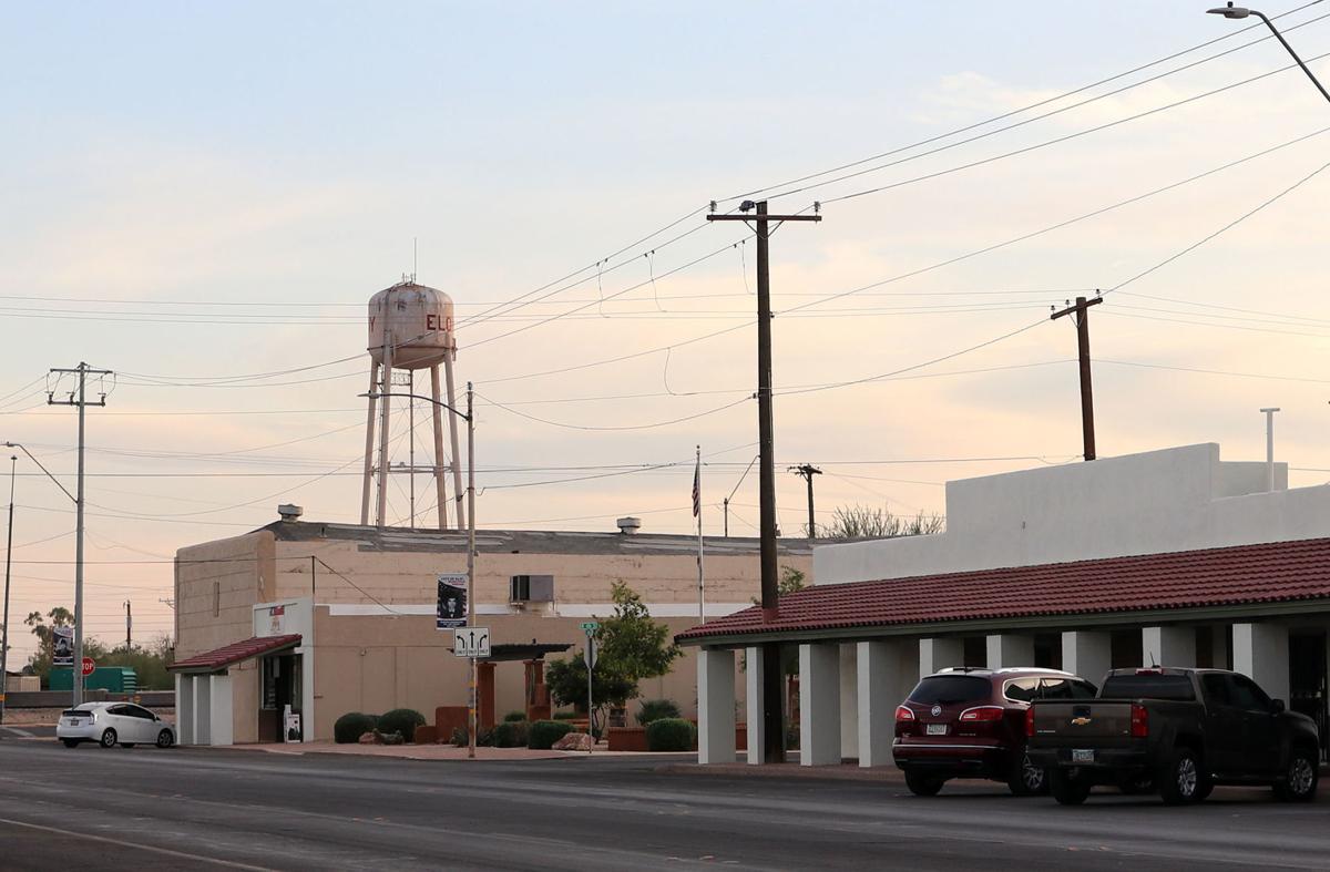 Eloy council members cringe at cost, approve water tower project News