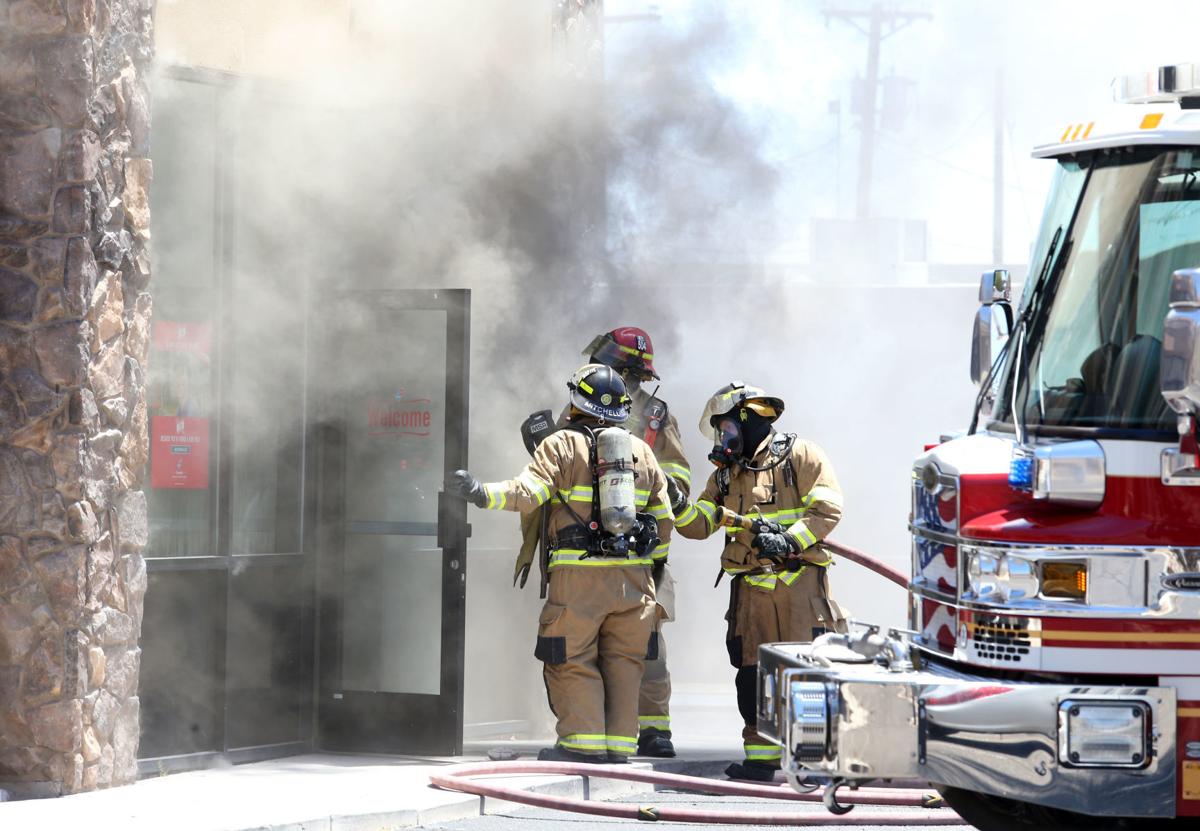 Domino S Pizza Blaze Began Outside Backdraft Hit Firefighters Area News Pinalcentral Com