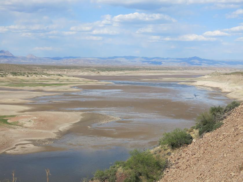 San Carlos Lake's dryup is earliest ever as water levels plummet