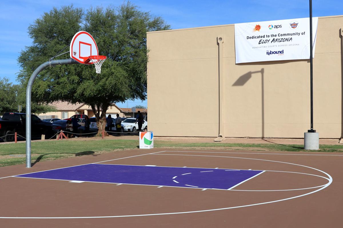 Suns Arrive In Eloy For Court Dedication Ceremony Local Sports