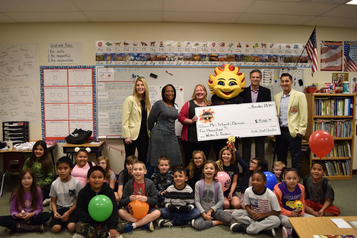 Video Maricopa teacher surprised in classroom after winning grant
