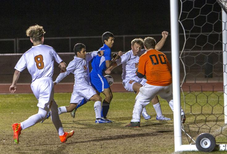 Girls boys soccer: San Tan Foothills vs Globe 1/25/23 Sports