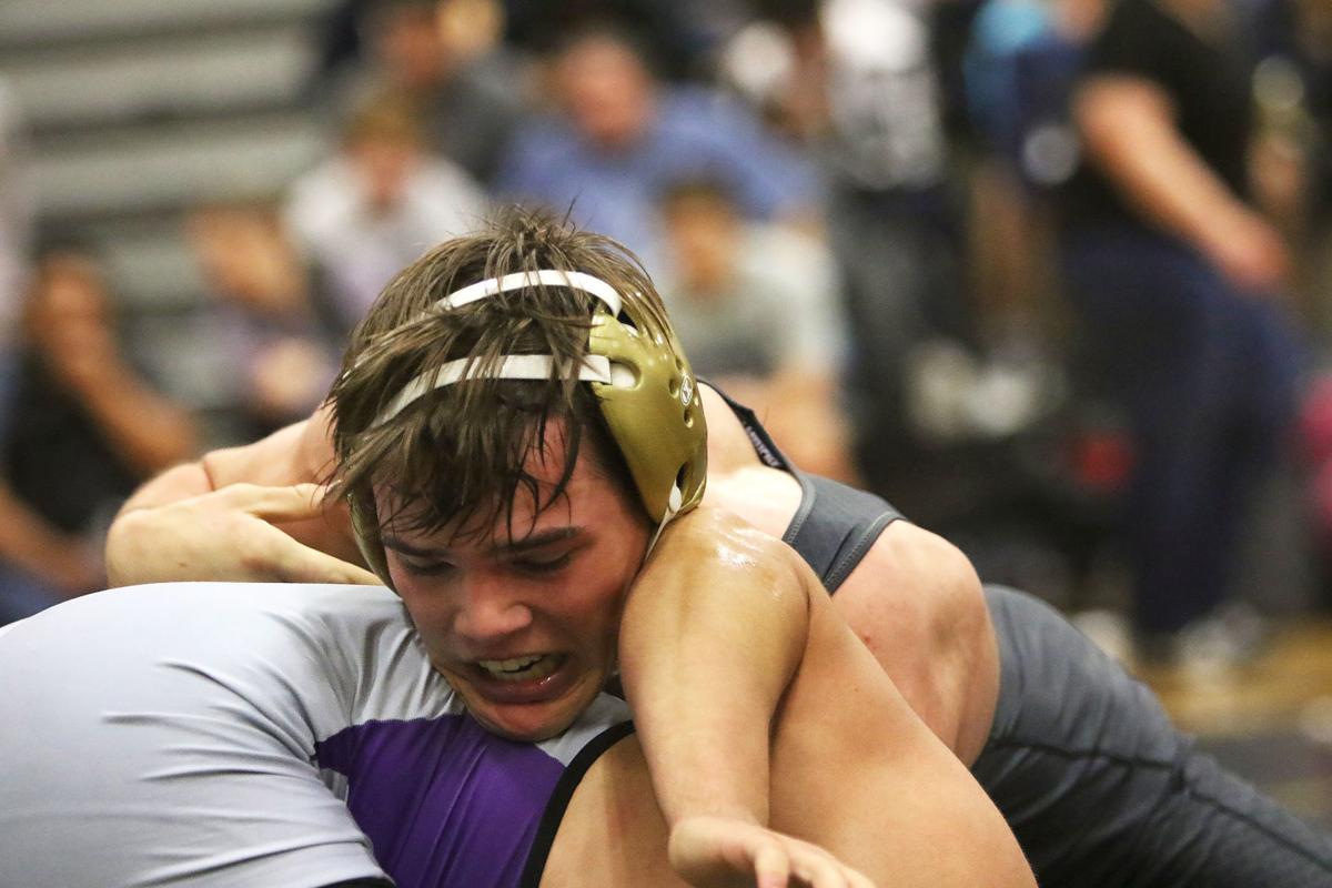 011120-AJWrestlingTournament06.jpg
