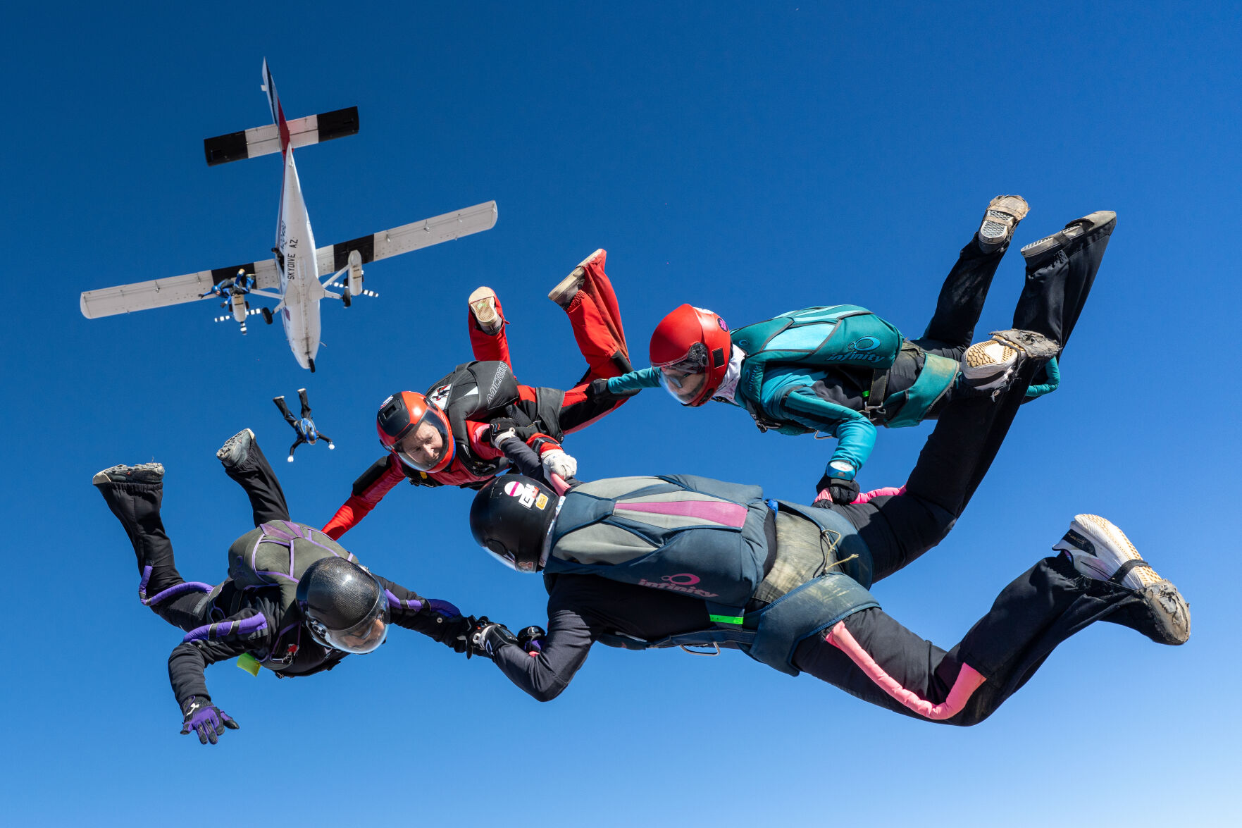 Skydive Arizona contributes almost 700 jumps for World Skydiving