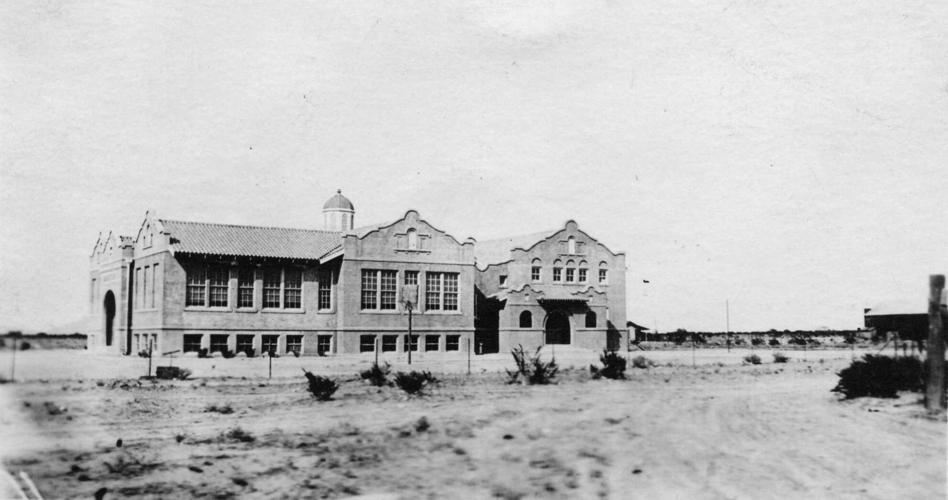1984-008-006 Central School  1915 (1).jpg