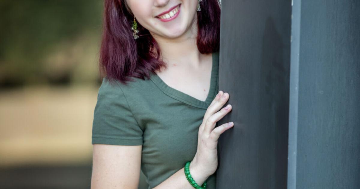 Emily Pinal Emily Applegate, Sequoia Pathway valedictorian | Graduation ...
