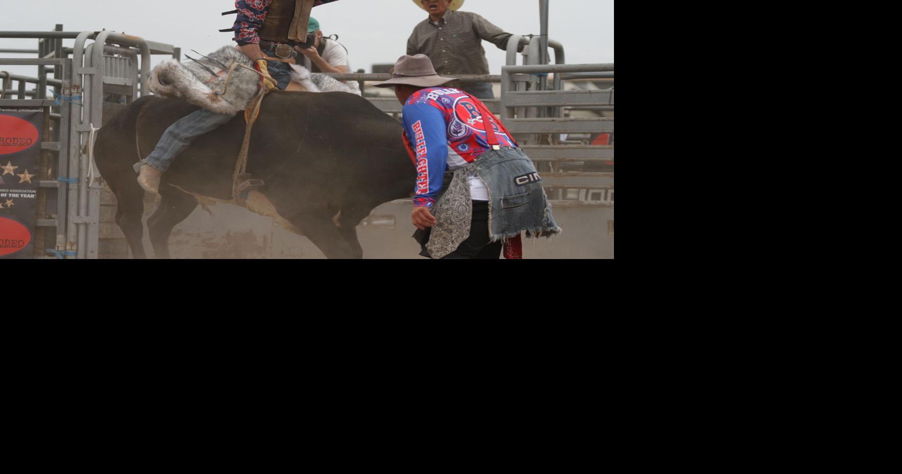 Bull riders crowned champions at first Buckin' Thunder | Country ...
