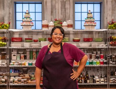 Maricopa Baker To Show Her Skills On Food Network Show News Pinalcentral Com Holiday Bakung Championship 2022 Season 5