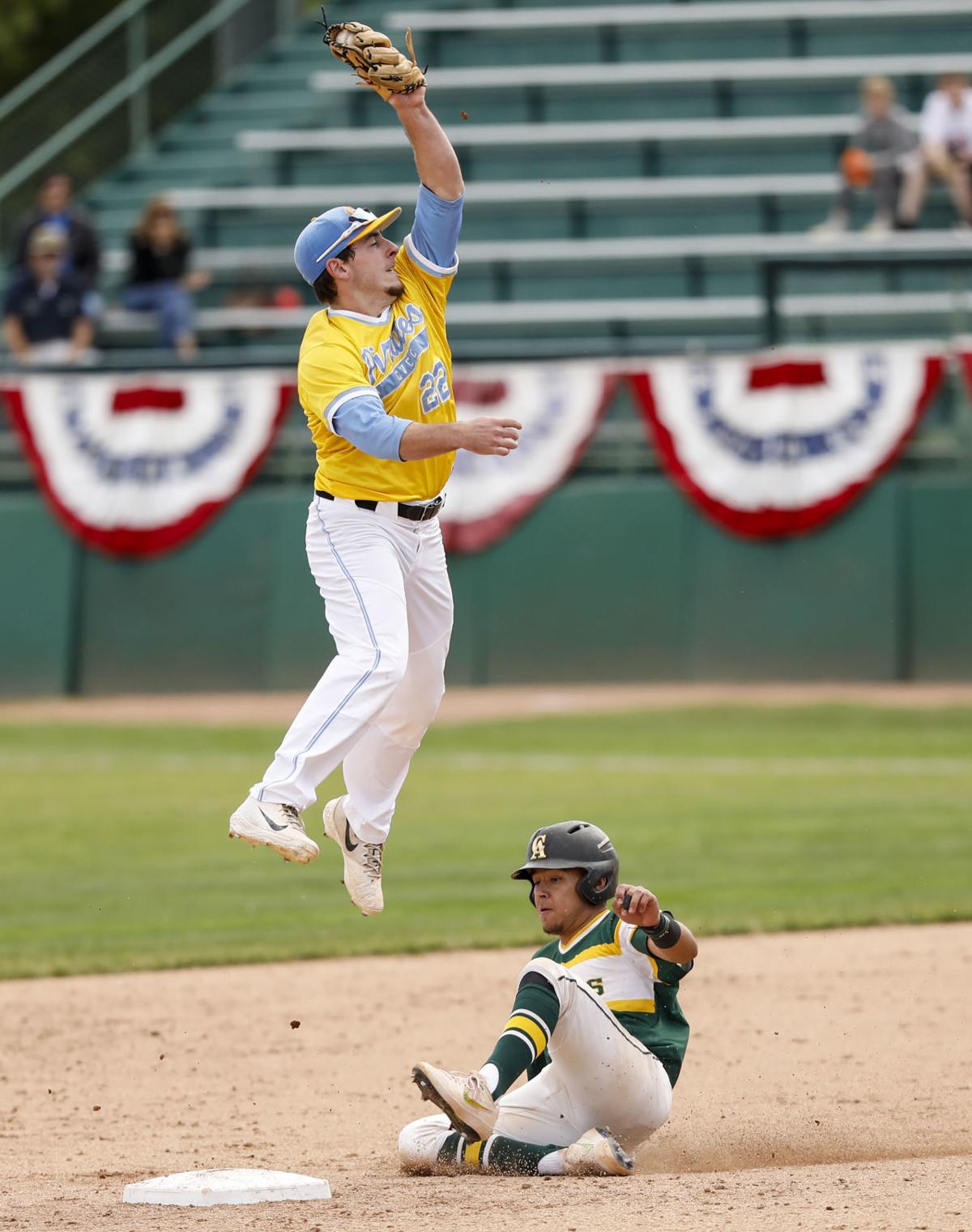 Vaqueros Rout Chattahoochee Valley To Stay Alive In Njcaa World