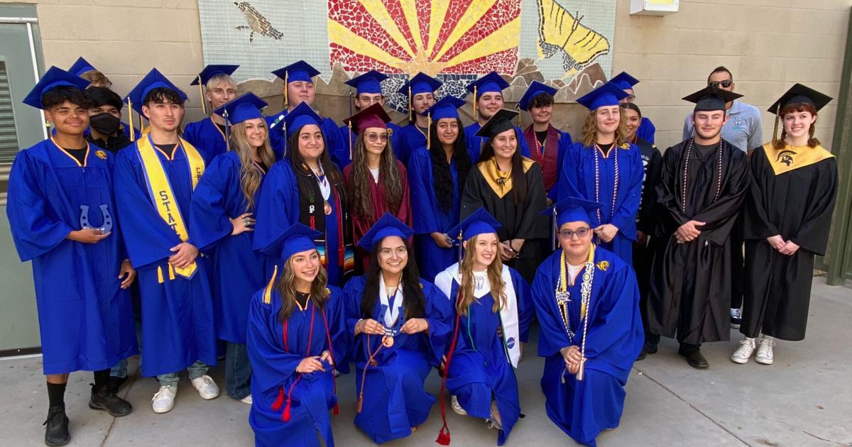Mccartney Ranch Elementary CG graduates walk the halls at McCartney Ranch Elementary | Casa Grande ...