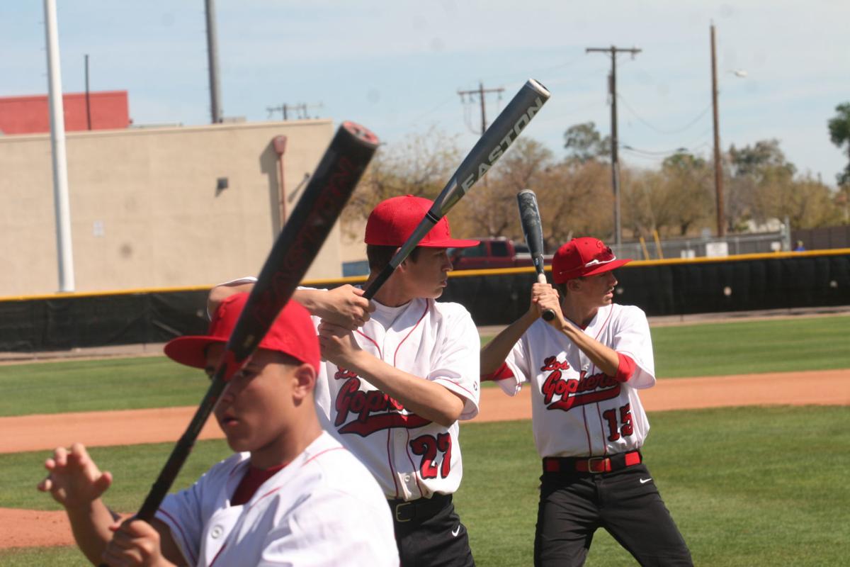 Outfield Collision Sends 2 Gophers To Hospital Sports Pinalcentral Com