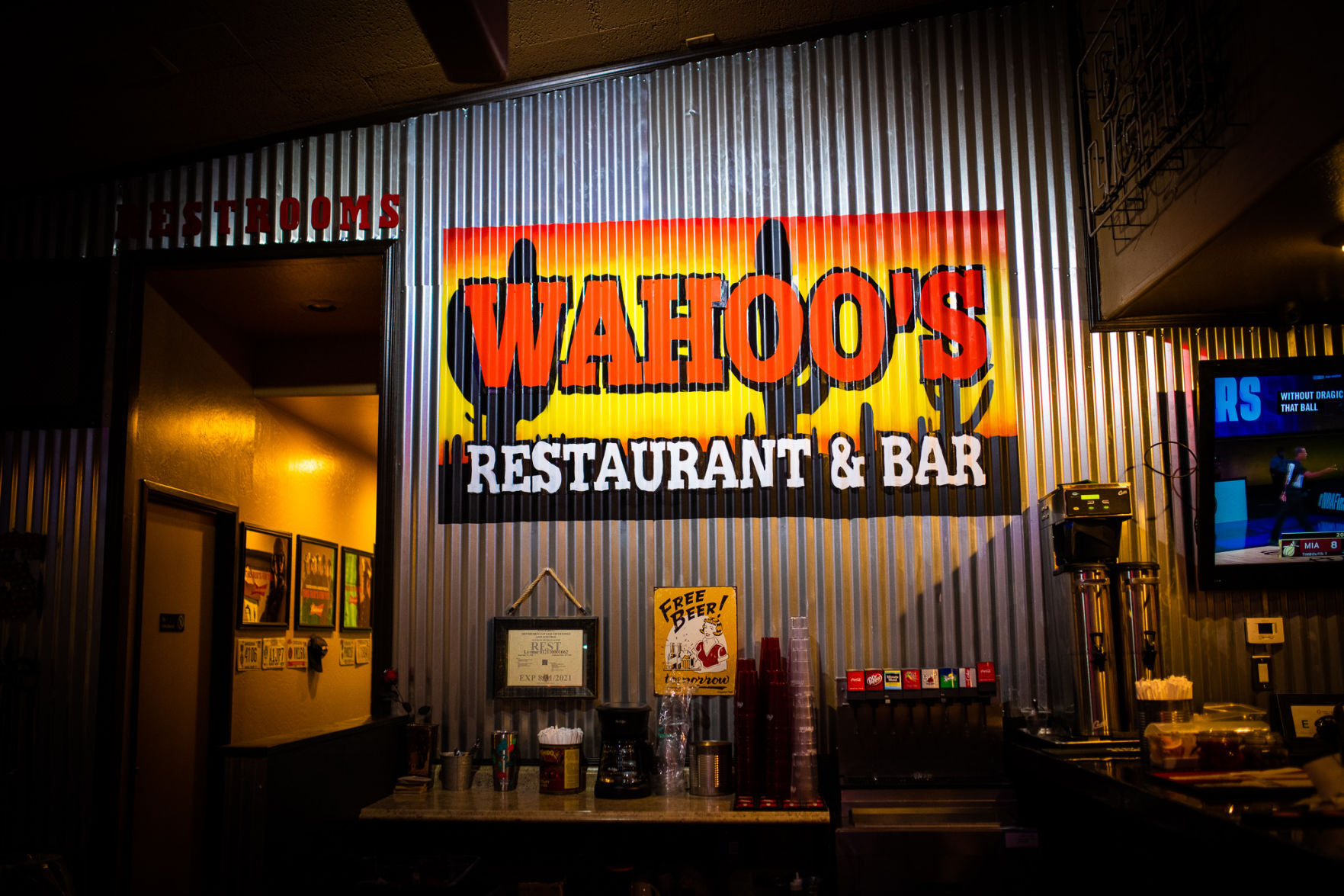 Wahoo restaurant deals