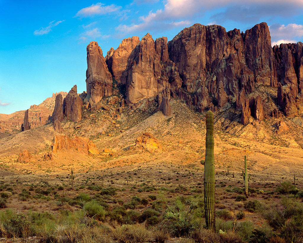 superstition mountain hiking
