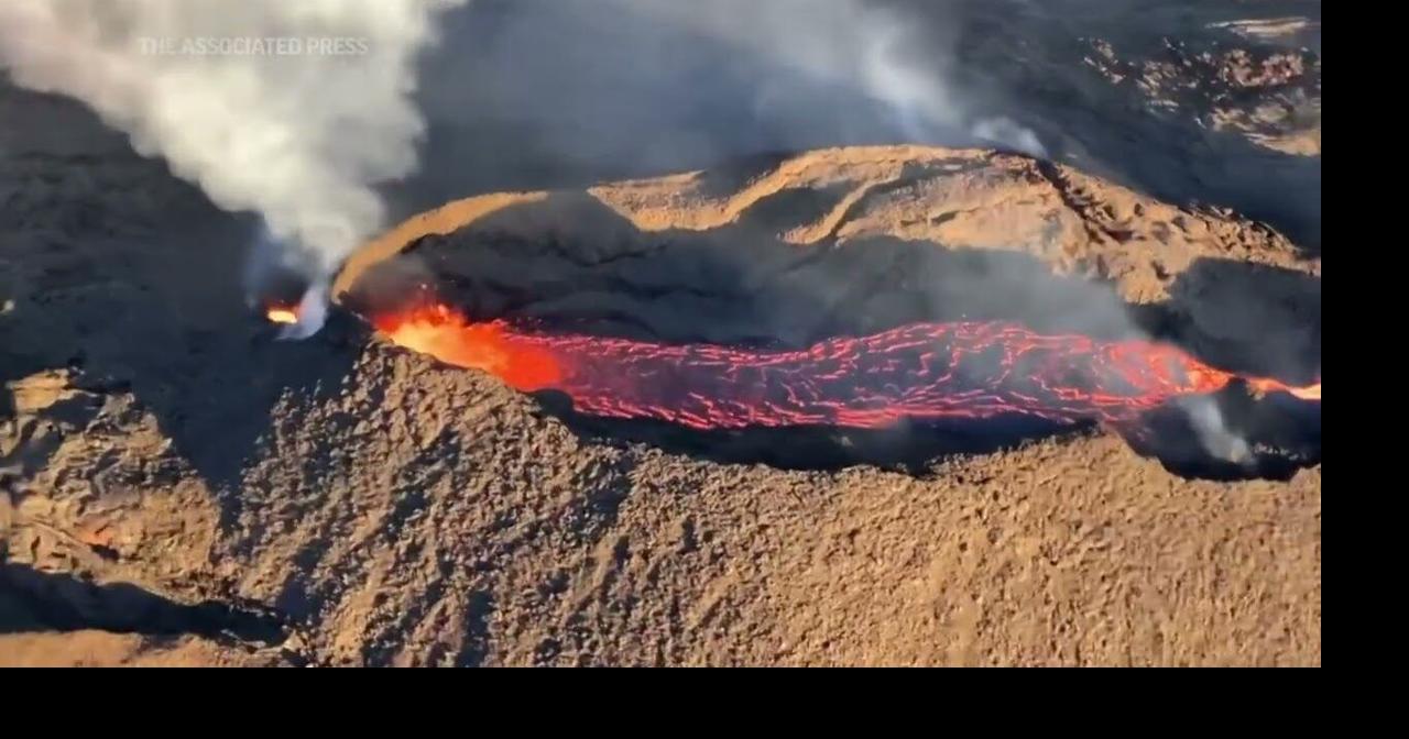Two active Hawaii volcanoes have stopped erupting Multimedia