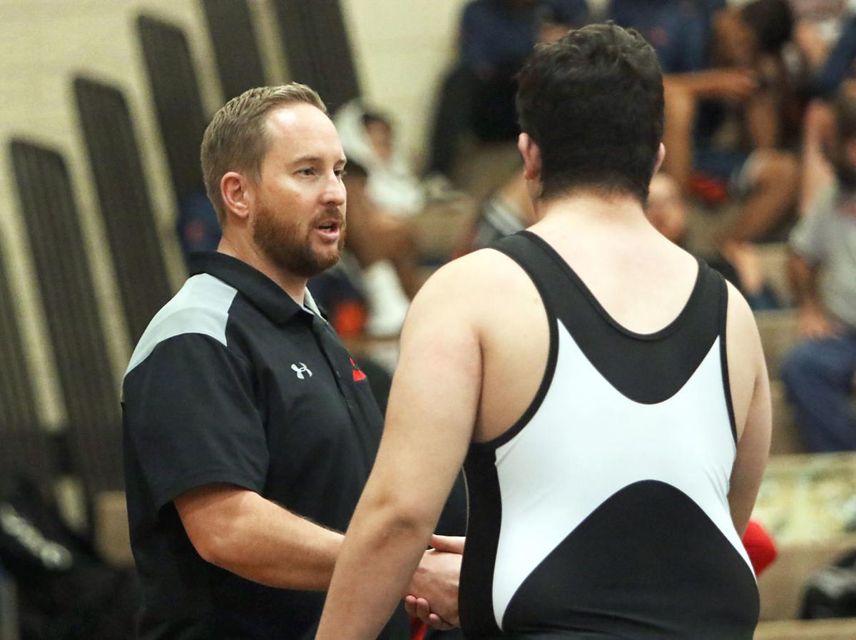 011120-AJWrestlingTournament05.jpg