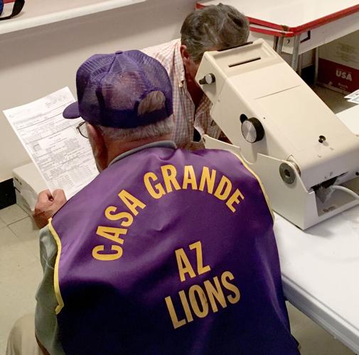 Volunteers happy to help at Stanfield Medical Clinic Area News