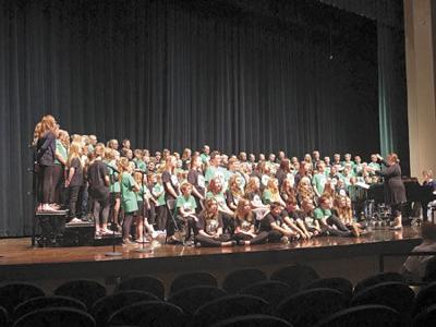 Students sing out