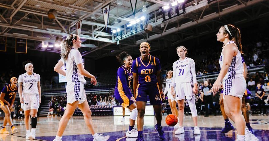 WBB seek out victory against Charleston Southern