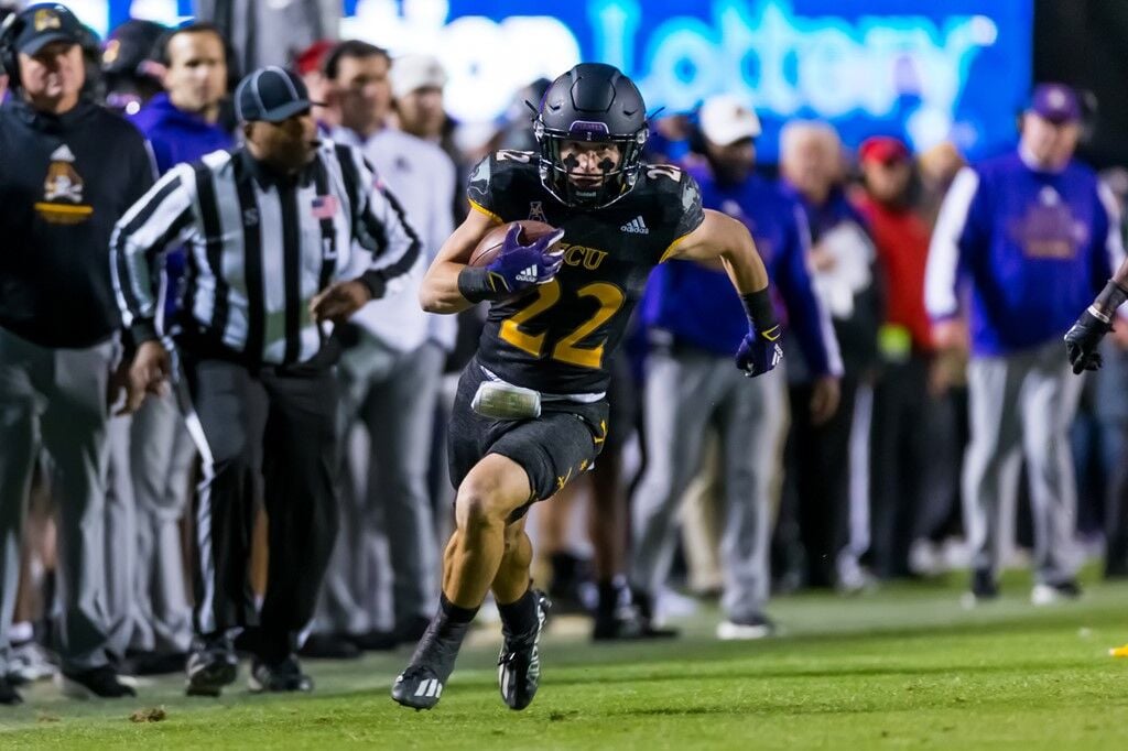 Snead, McMillian declare for 2022 NFL draft