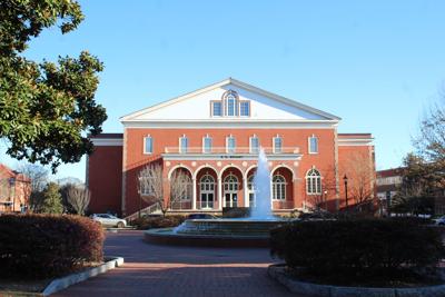 Ecu Spring Schedule 2022 Students Should Continue To Be Mindful Upon Return To Campus | The East  Carolinian | Piratemedia1.Com
