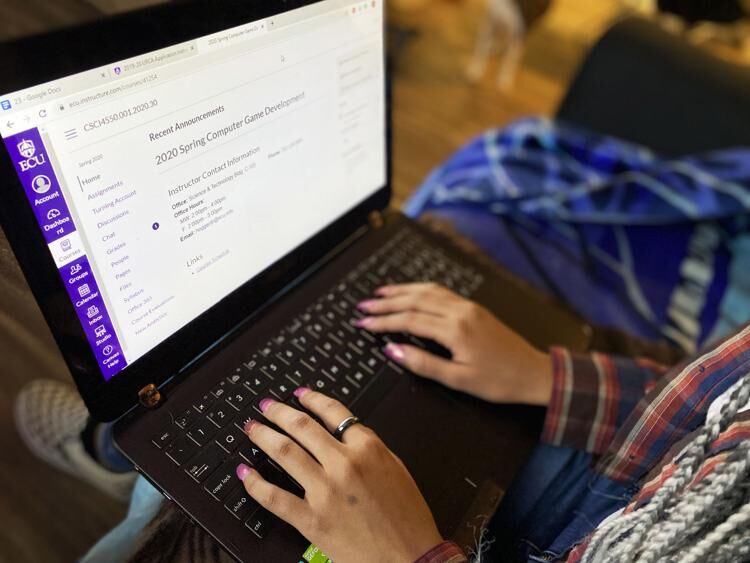 ECU makes official switch to Canvas The East Carolinian piratemedia1