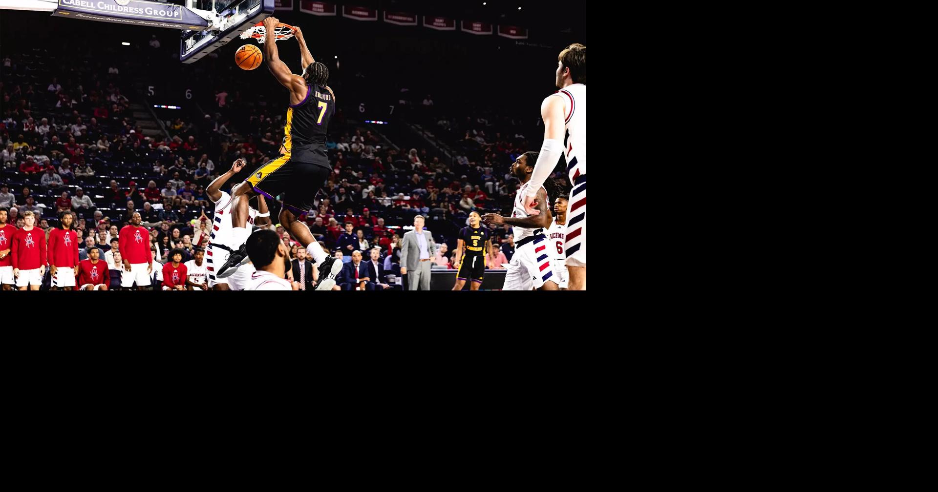 East men’s basketball sailed into Virginia to take on the Richmond Spiders