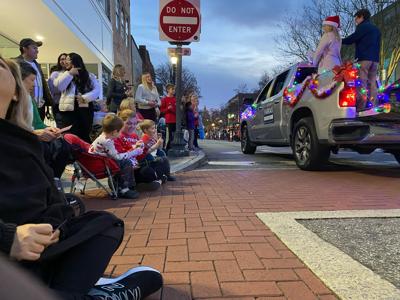 Greenville Nc Christmas Parade 2022 Greenville's Holiday Season Kicks Off With Jaycees Christmas Parade | The  East Carolinian | Piratemedia1.Com