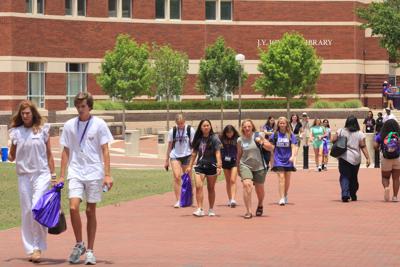 Orientation sessions to welcome incoming students | The East Carolinian ...