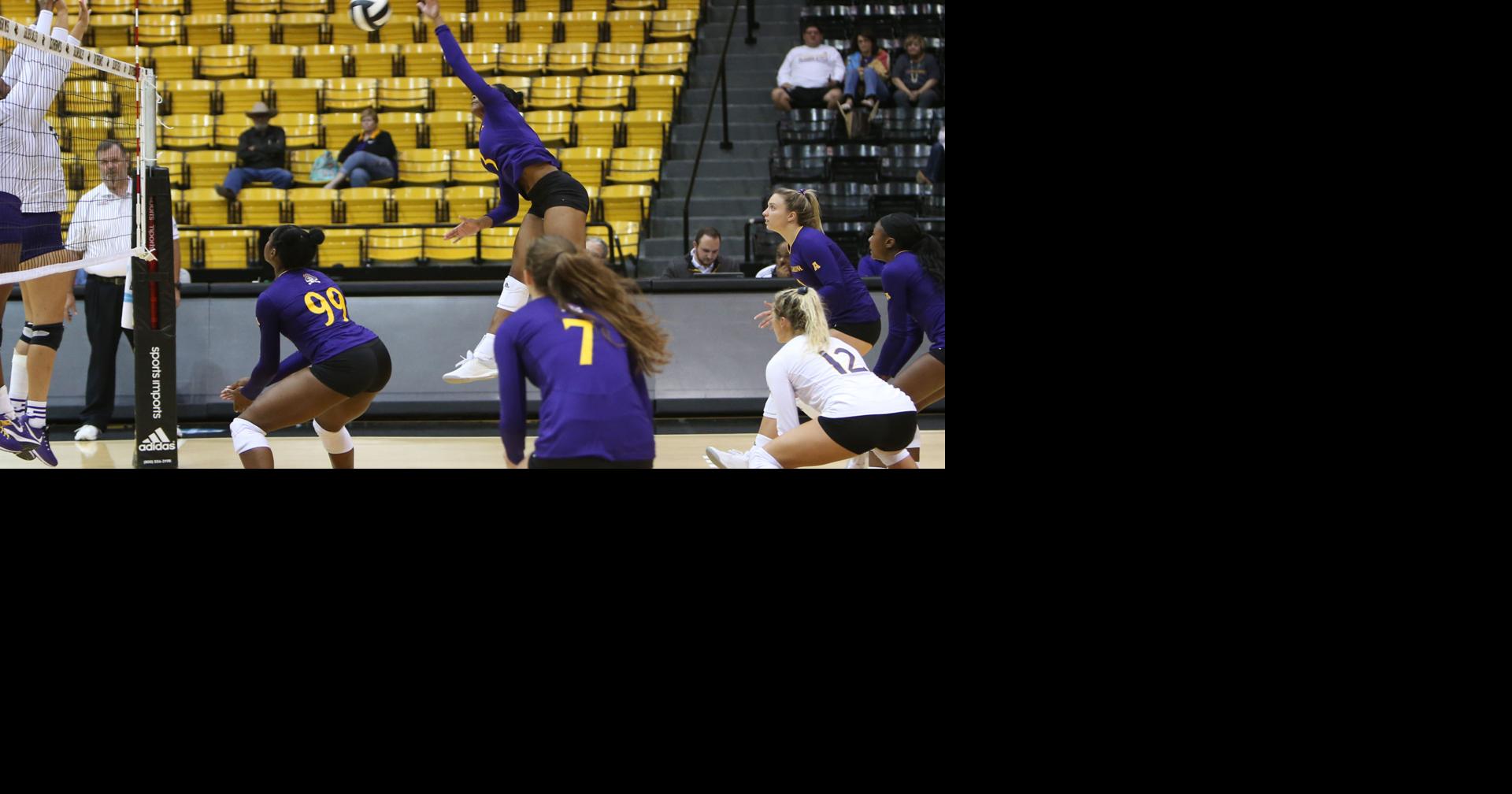 ECU Volleyball starts the season 21 at the Southern Miss Classic