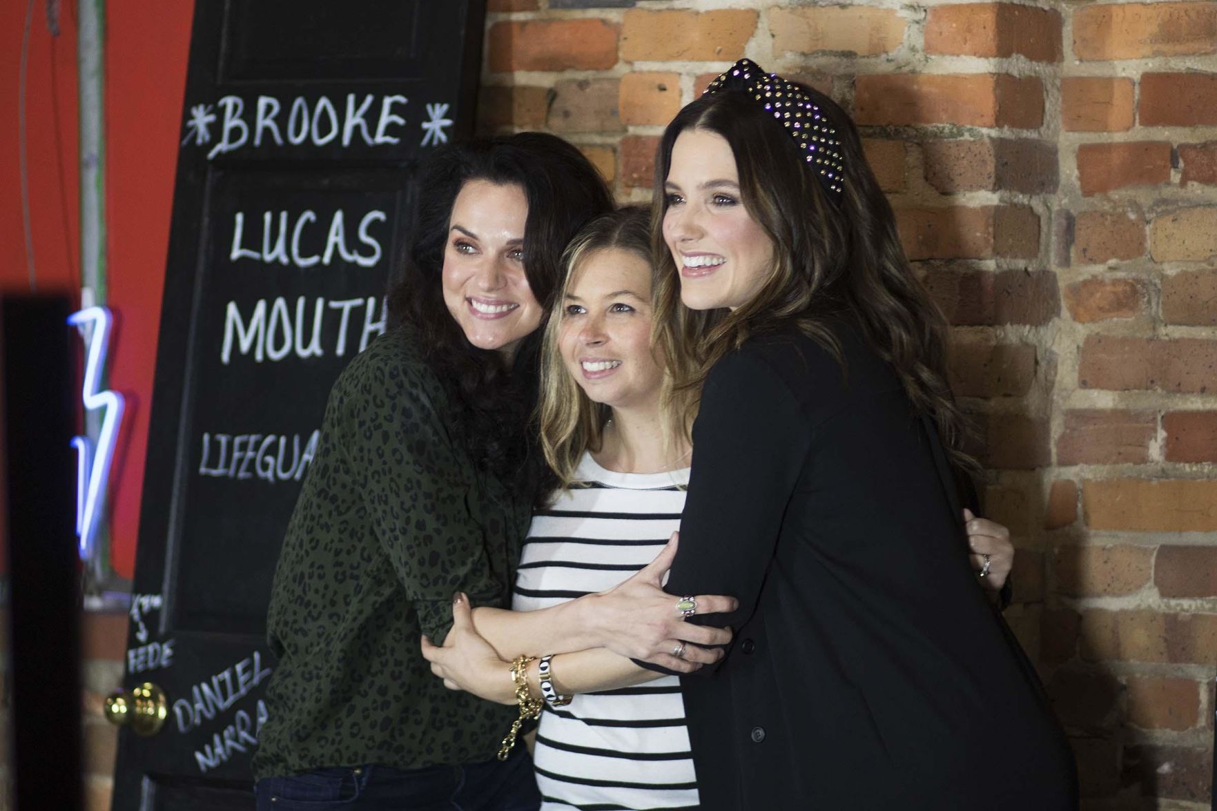 One Tree Hill s Hilarie Burton Sophia Bush join costars fans