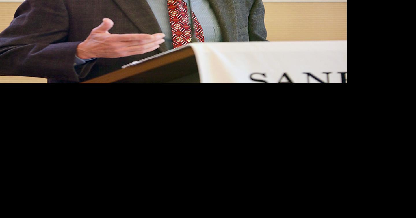 Howe Recipient Of Community Health Service Award