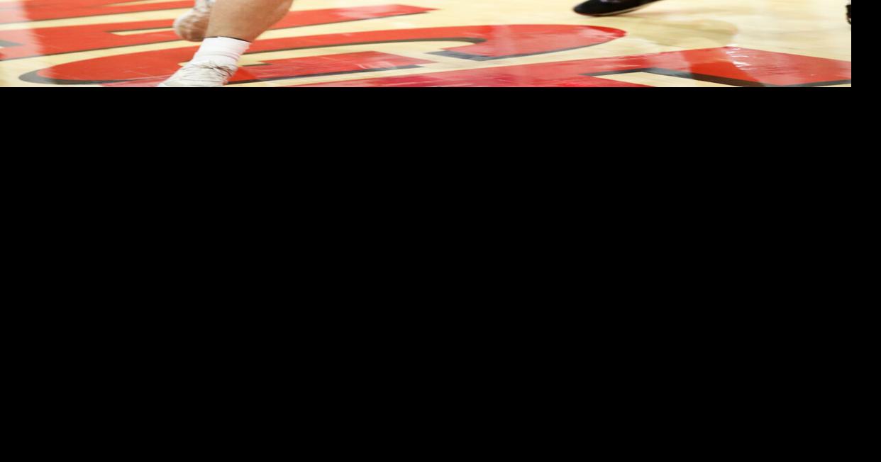 Tanagers Boys’ Defense Muzzles Bulldogs