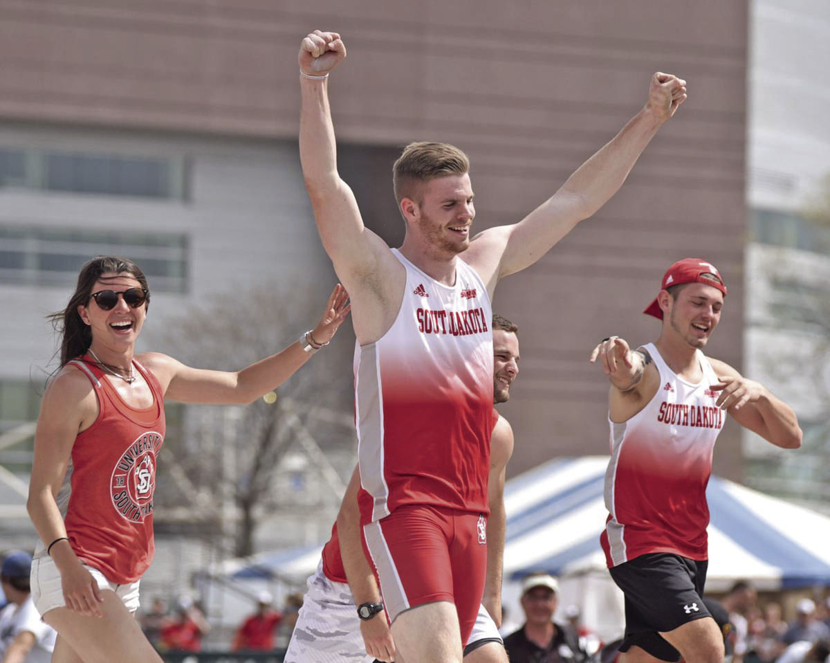 christopher nilsen pole vault