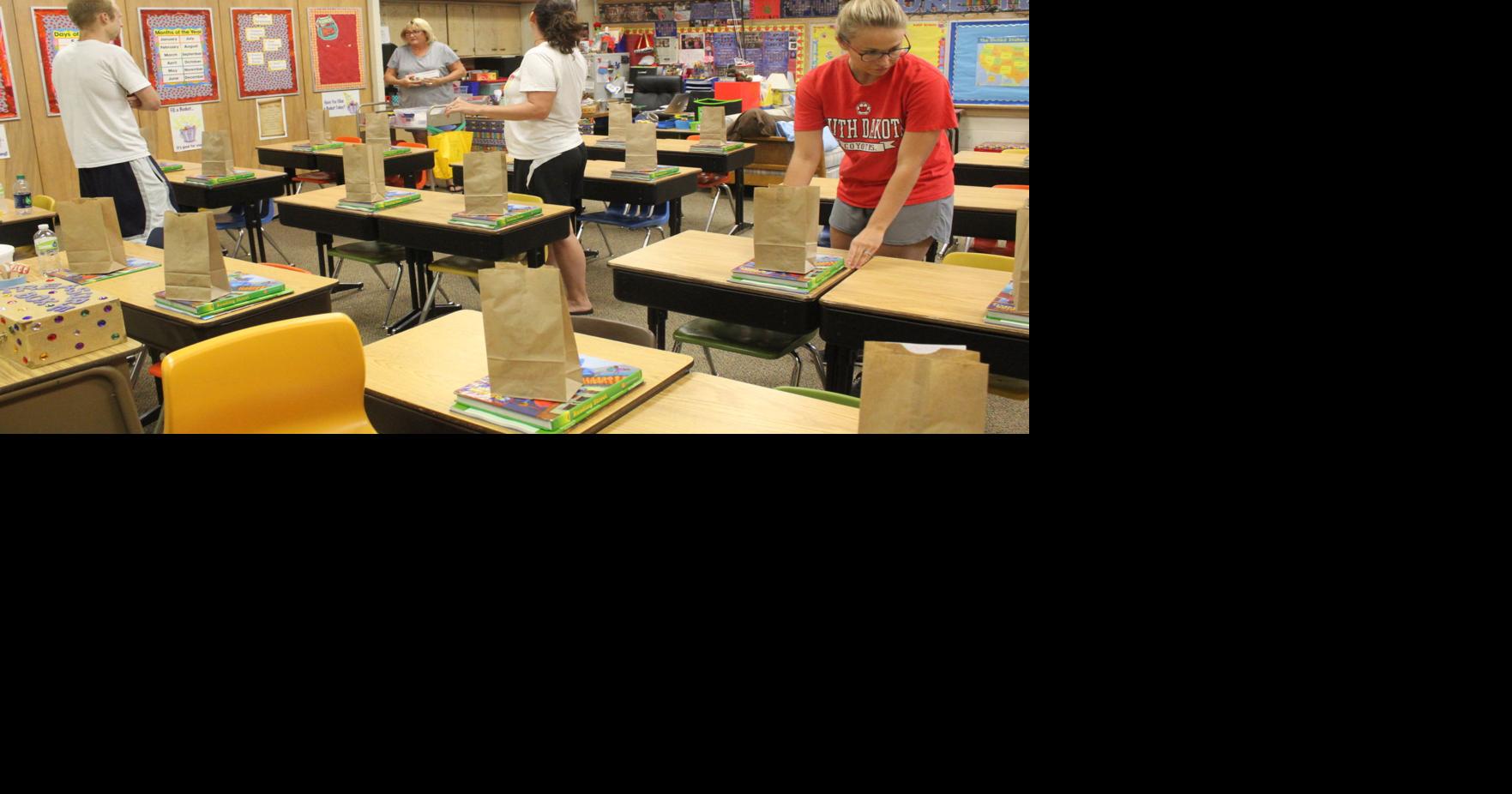 USD students prepare Jolley Elementary for new school year Local News