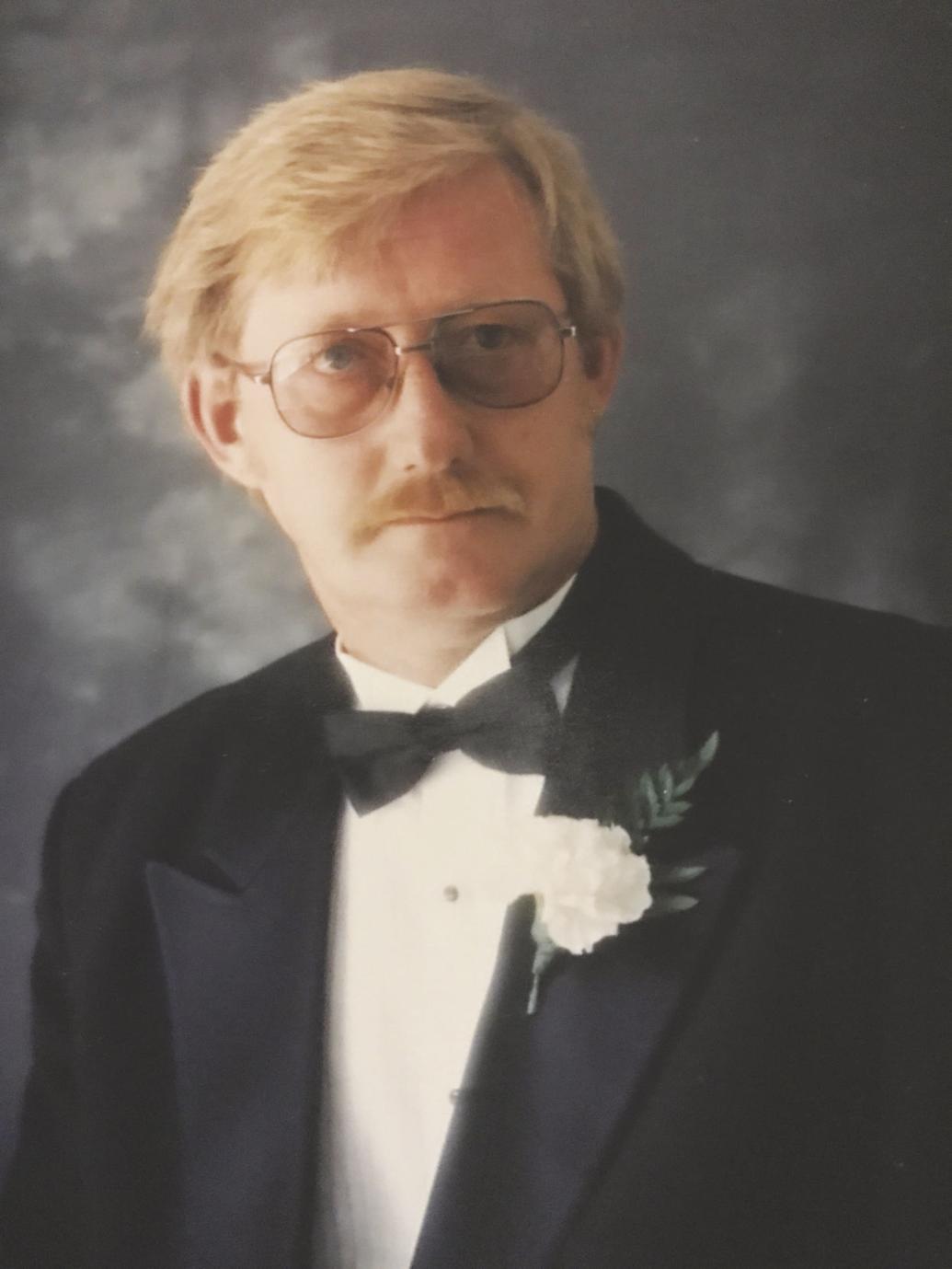 Michael Daniels Obituaries