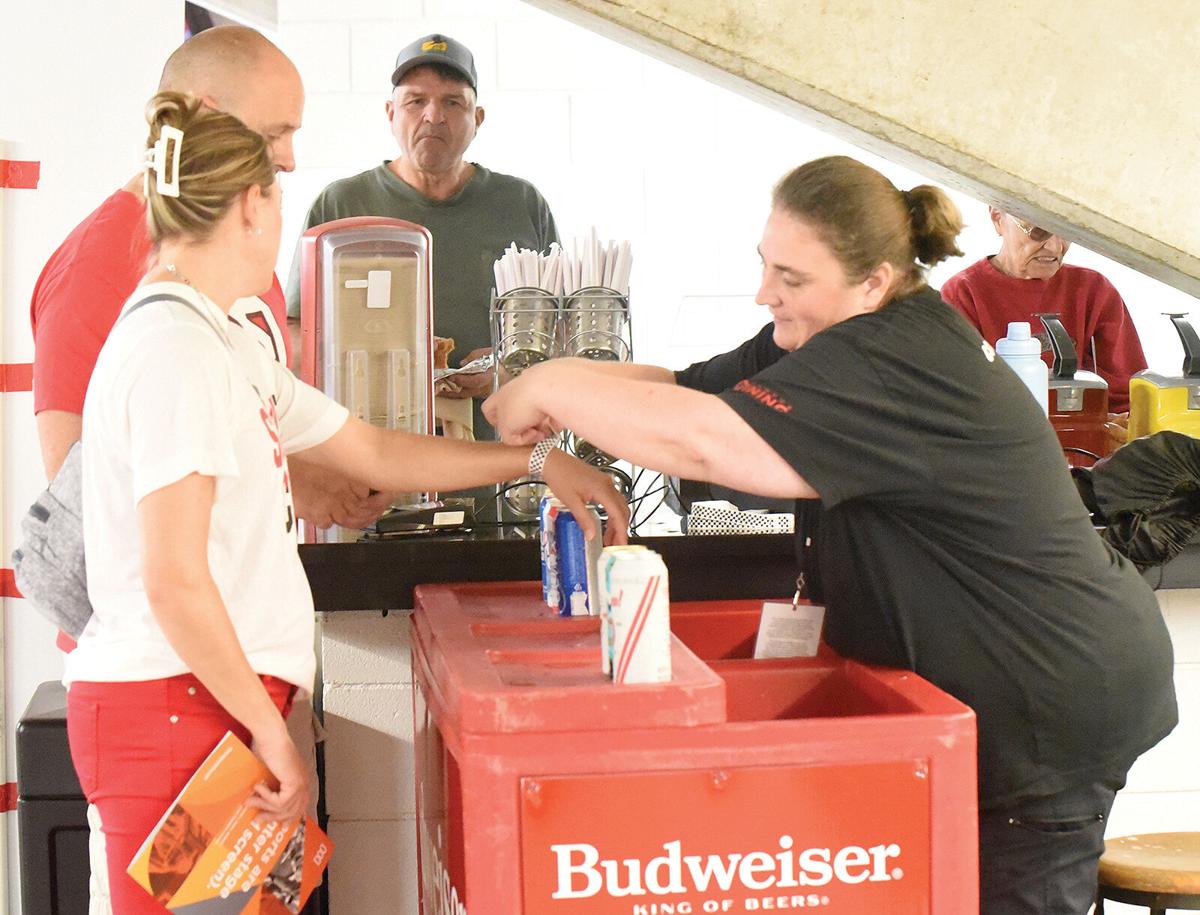 Beer sales to fans goes smoothly at South Dakota State football game